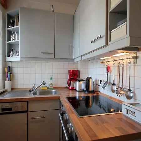 Deutsches Haus By Rujana Binz