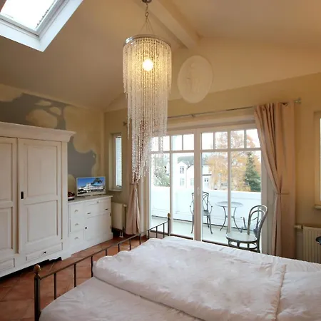 Deutsches Haus By Rujana بينز