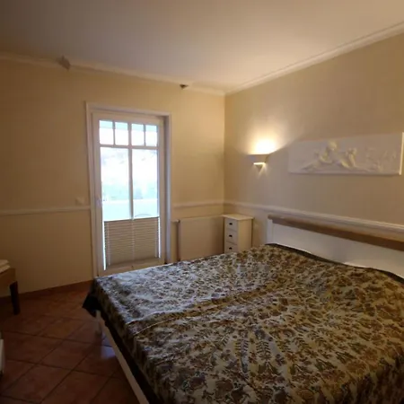 Deutsches Haus By Rujana Binz