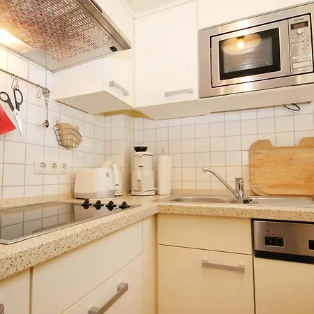 Deutsches Haus By Rujana Binz