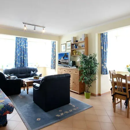 Deutsches Haus By Rujana * بينز