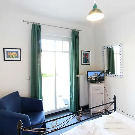 Deutsches Haus By Rujana *