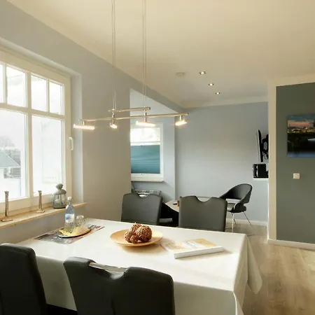 Deutsches Haus By Rujana *