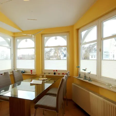 Deutsches Haus By Rujana * Binz