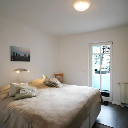 Deutsches Haus By Rujana بينز